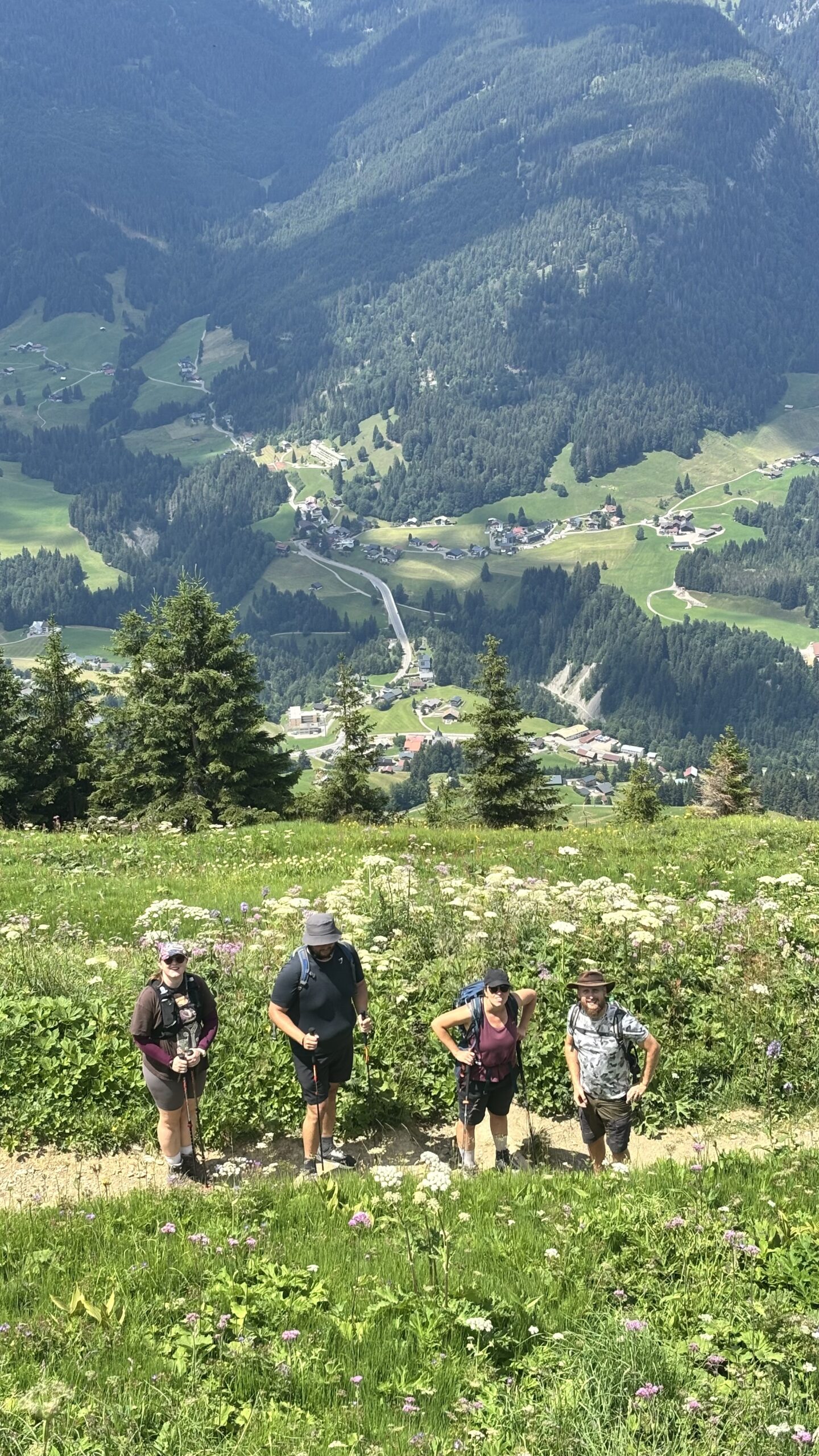 Grenzerfahrung im Kleinwalsertal: Unsere Extended Panorama-Runde von der Kanzelwand zum Söllerkopf 🏔️✨